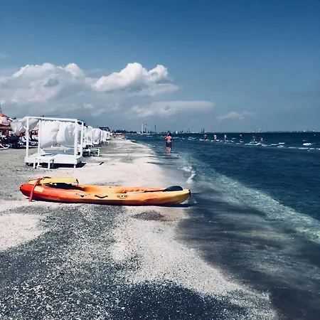게스트하우스 Casa Asteria - Mamaia Nord Năvodari