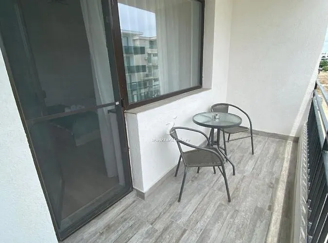 Casa Asteria -mamaia Nord Pensión Năvodari